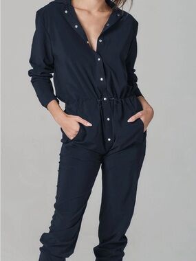 925 Fit I Will Survive Dress Navy Blue Medium New Without Tags Formal